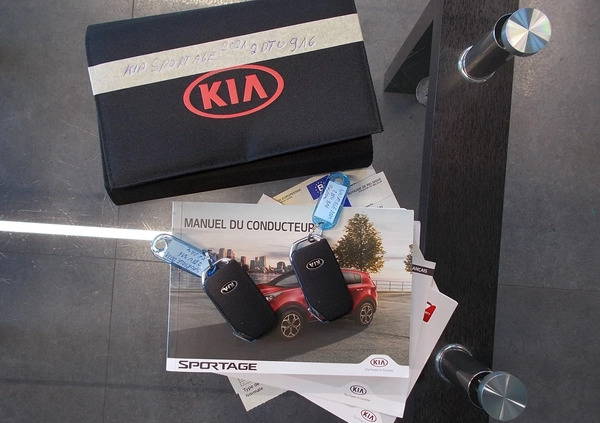 Kia Sportage cena 89000 przebieg: 38000, rok produkcji 2021 z Leszno małe 742